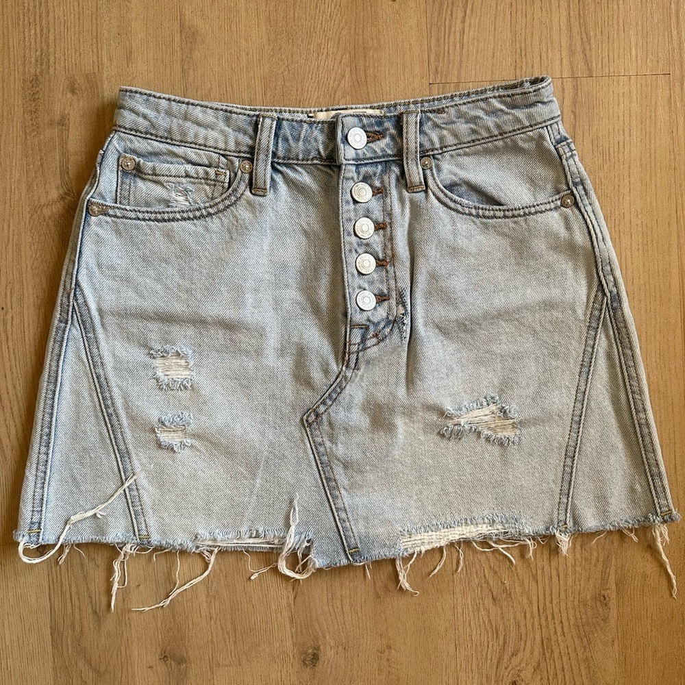 Size 25 Light Wash Free People Denim Mini Skirt
